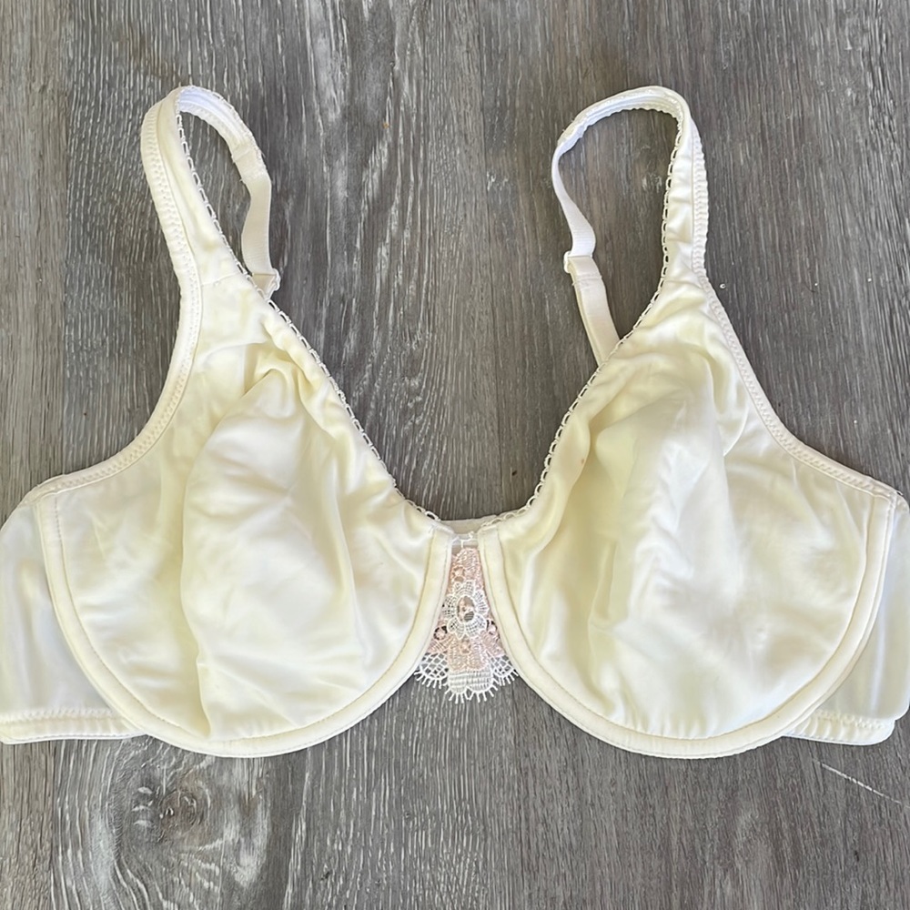 3/$24 Cream bra 38C